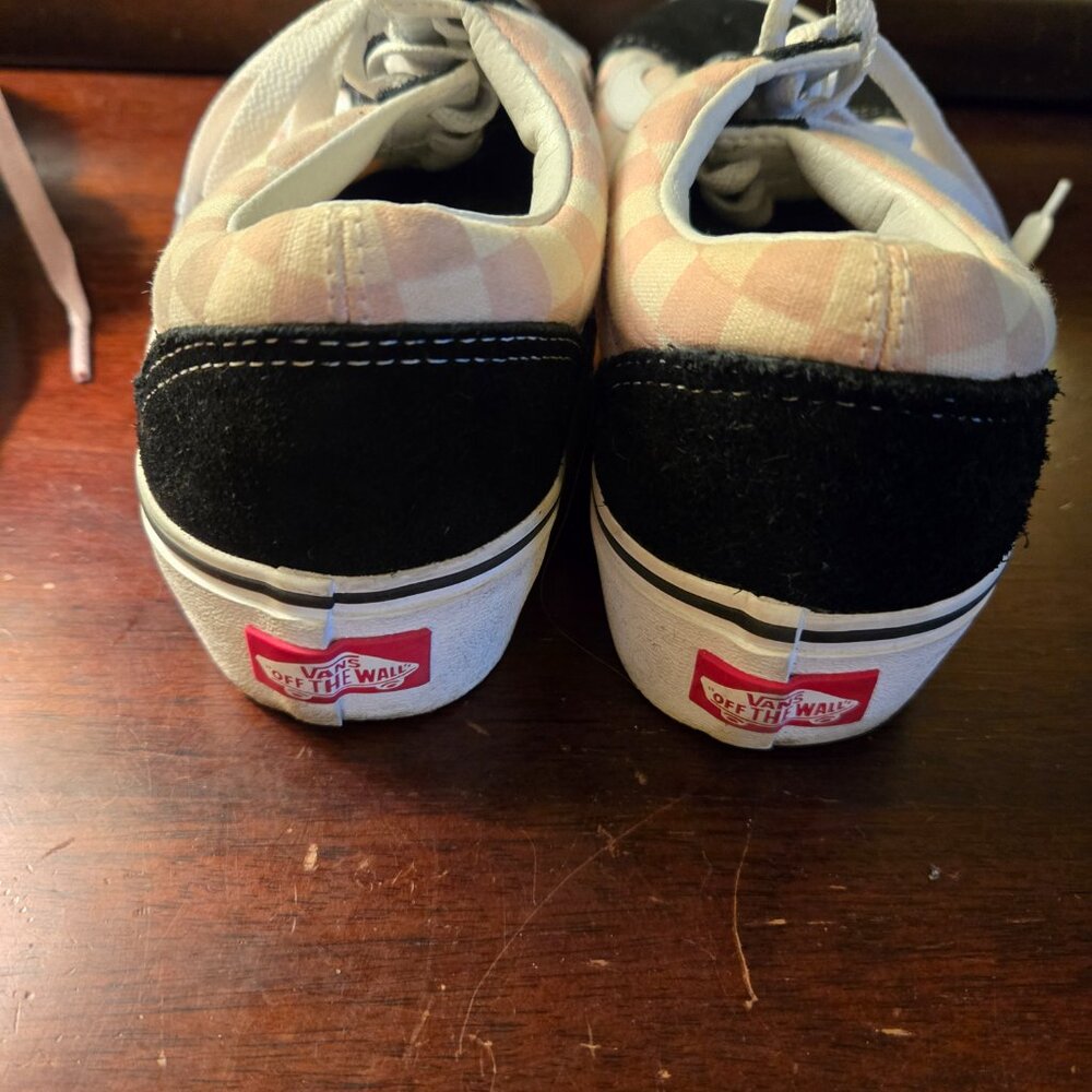 Vans - Picture 2 of 5